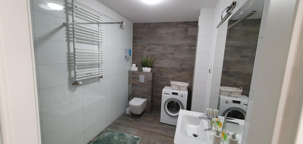 Apartament Z Basenem Laura Polanki Park Leilighet Kołobrzeg Eksteriør bilde